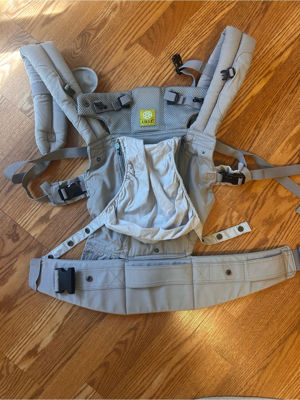 Lillebaby carrier